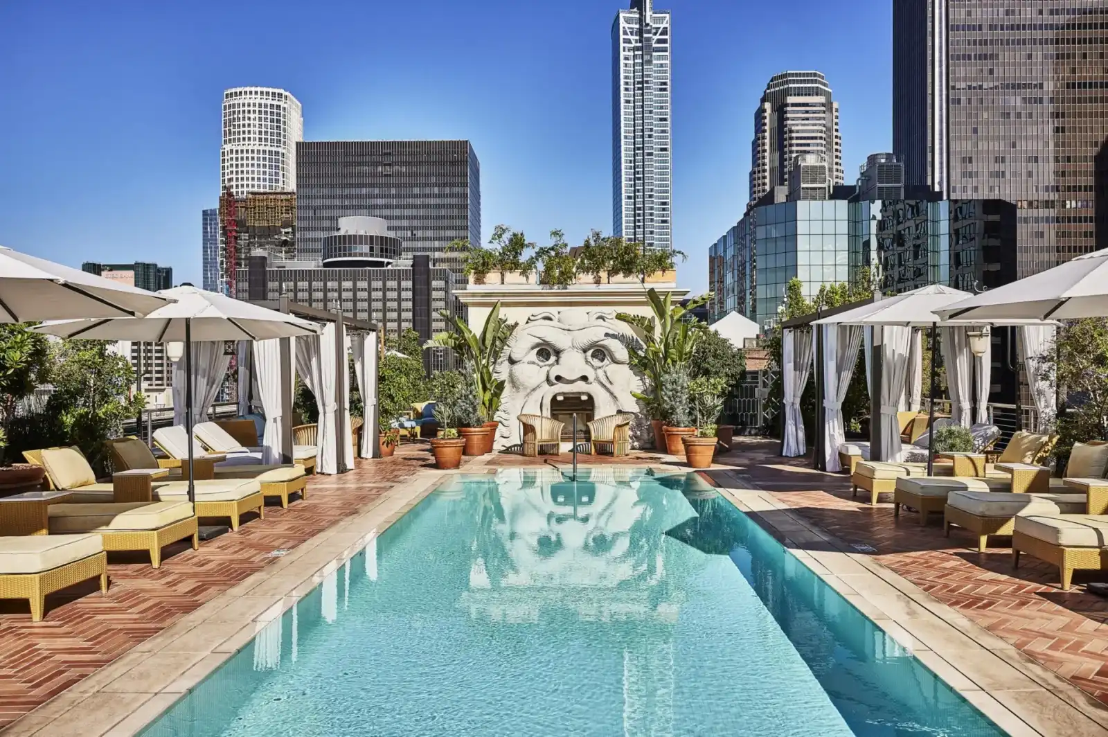 Rooftop Bar Clara in Los Angeles - 2