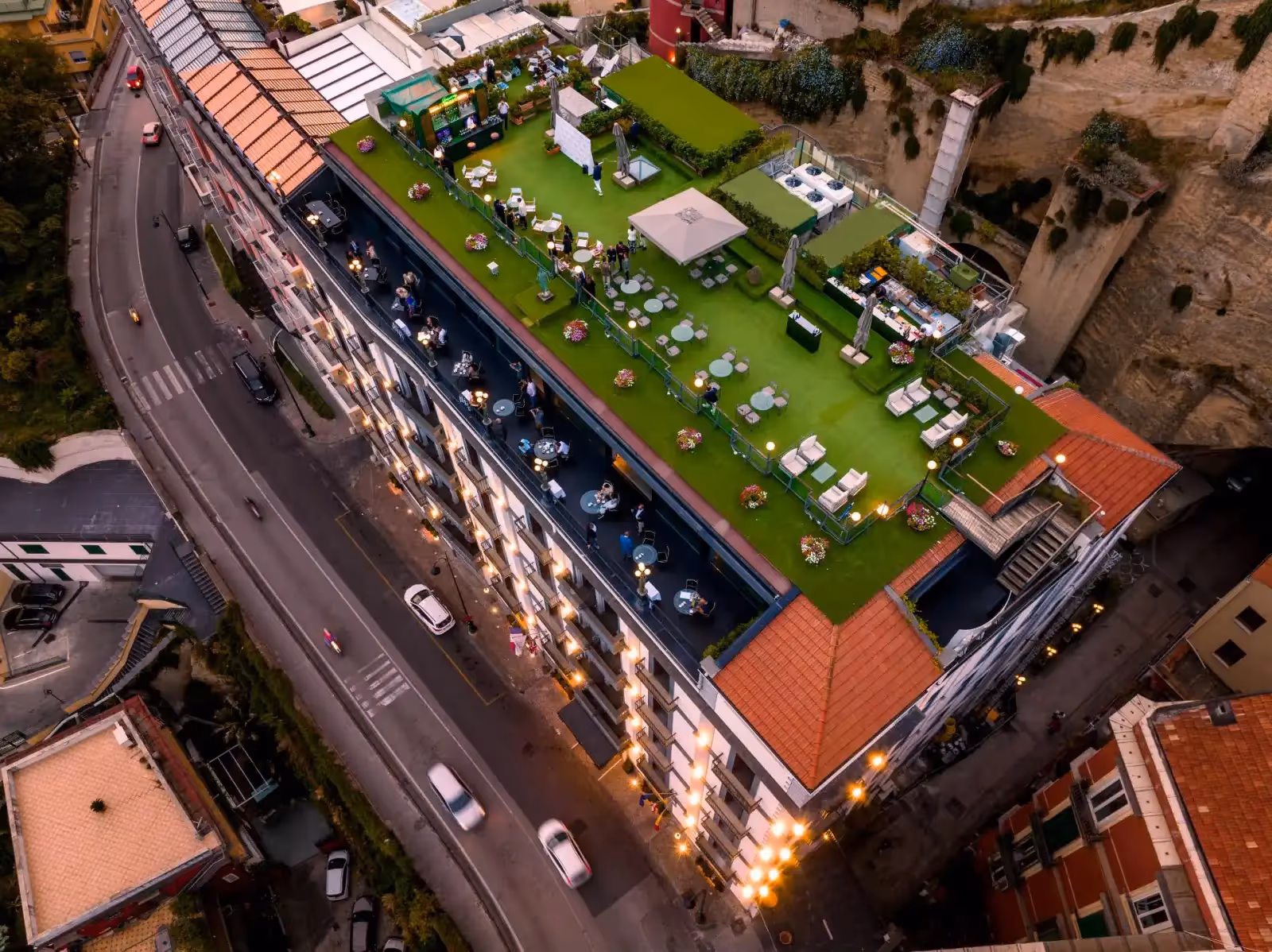 Rooftop Bidder Terrace in Naples - 4