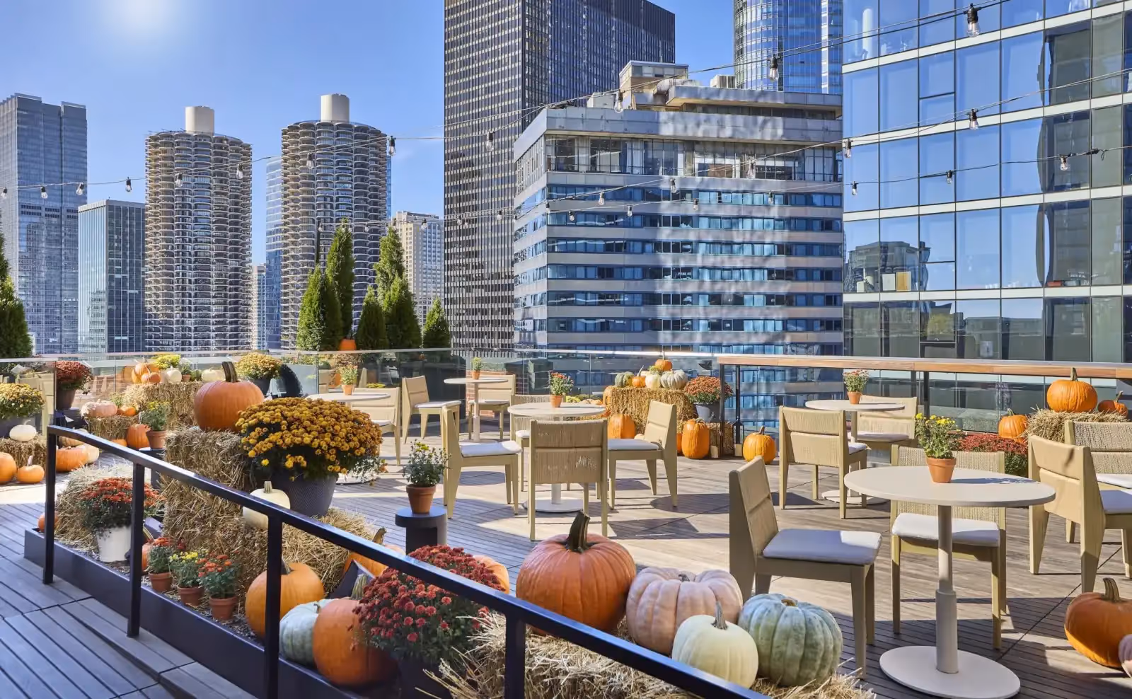 Rooftop Château Carbide in Chicago - 2