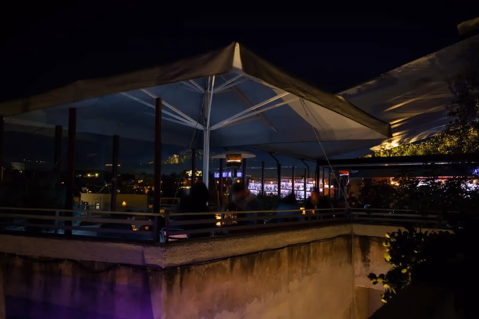 Rooftop Couleur Locale in Athens - 3