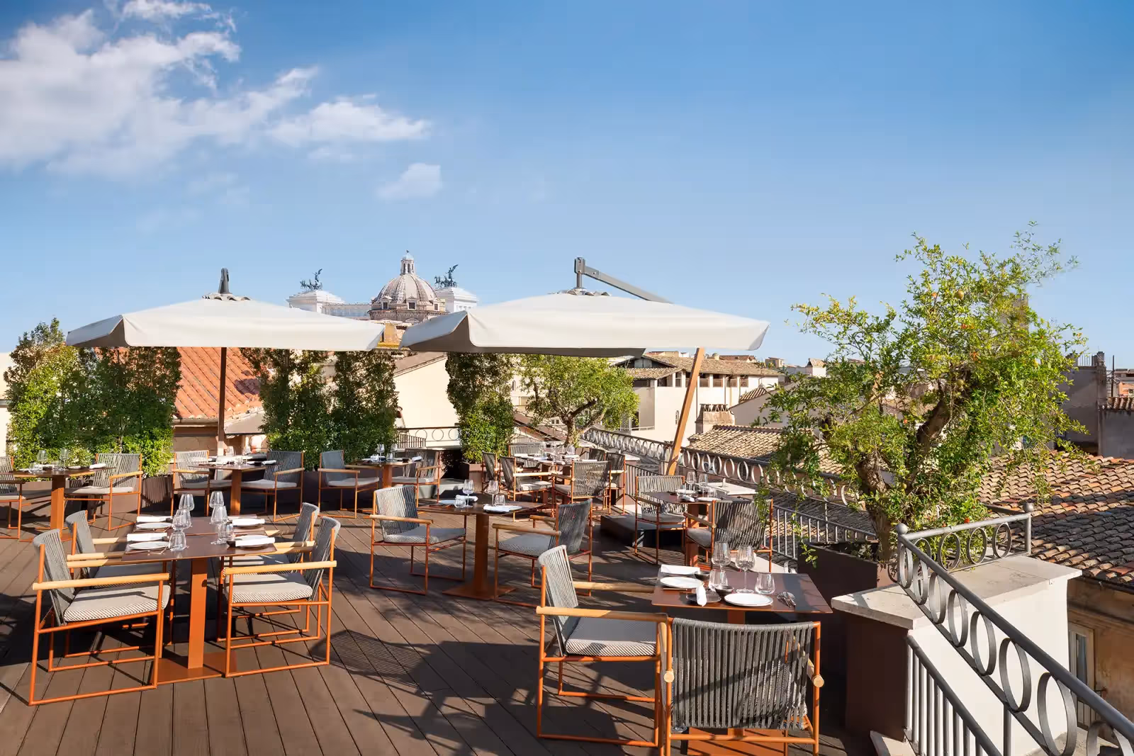 Rooftop Divinity Terrace in Rome - 2