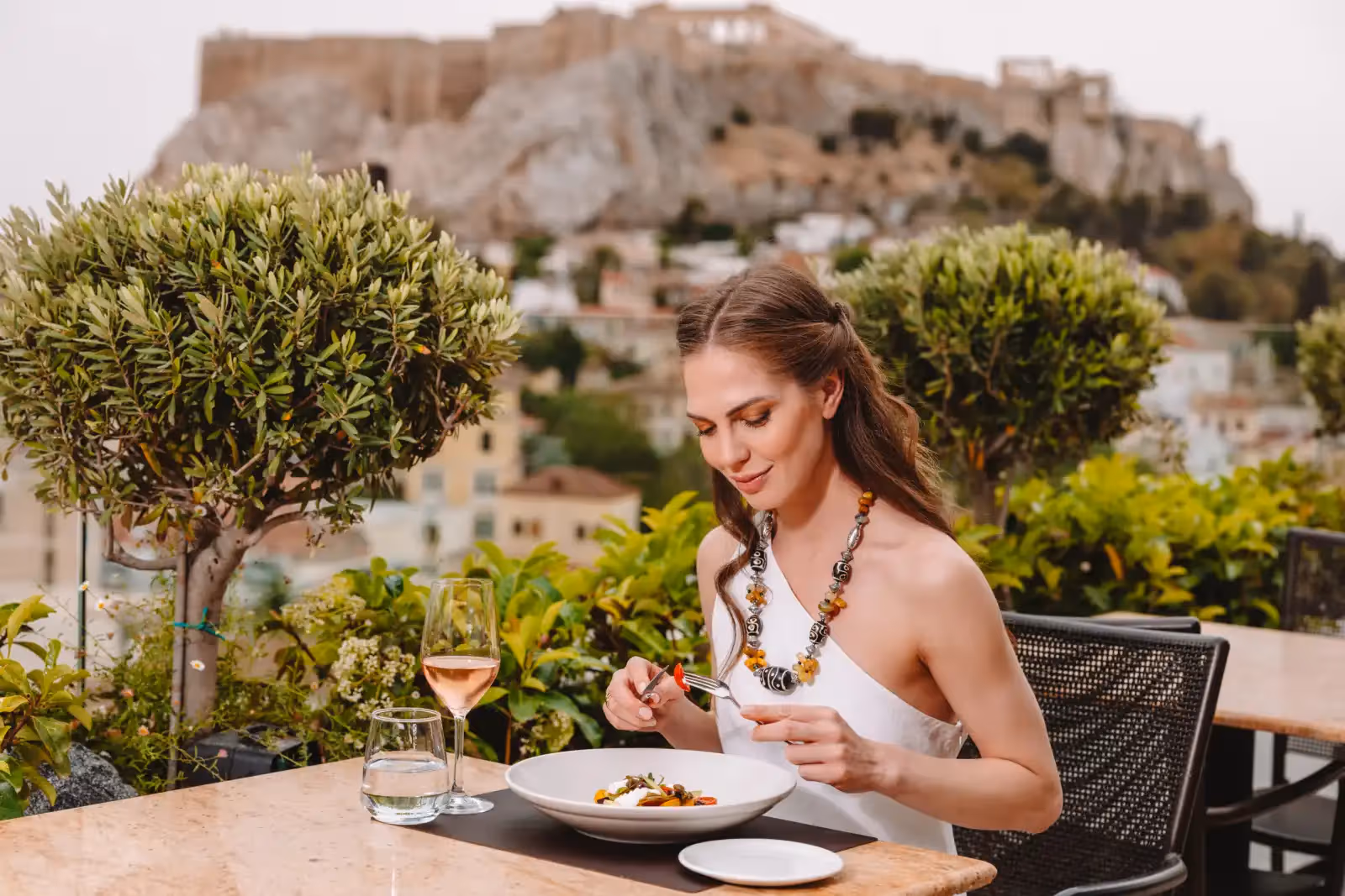 Rooftop Electra Roof Garden in Athens - 2