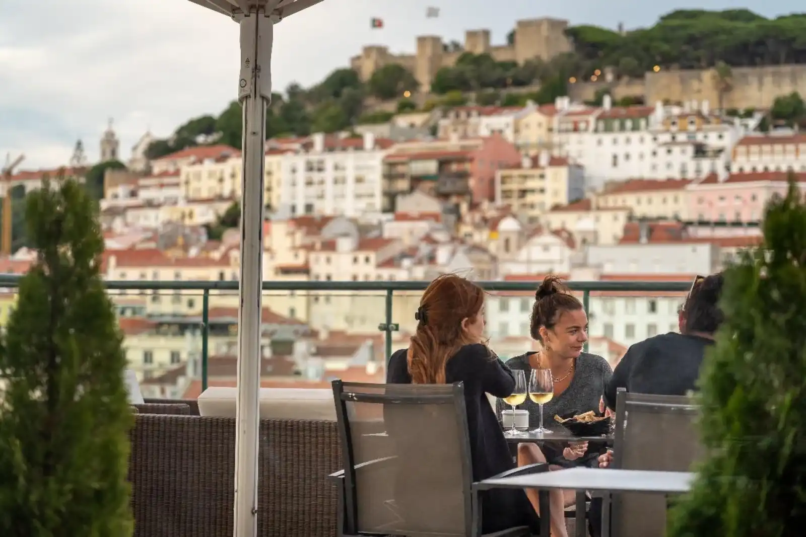 Entretanto Rooftop Bar in Lisbon - 2