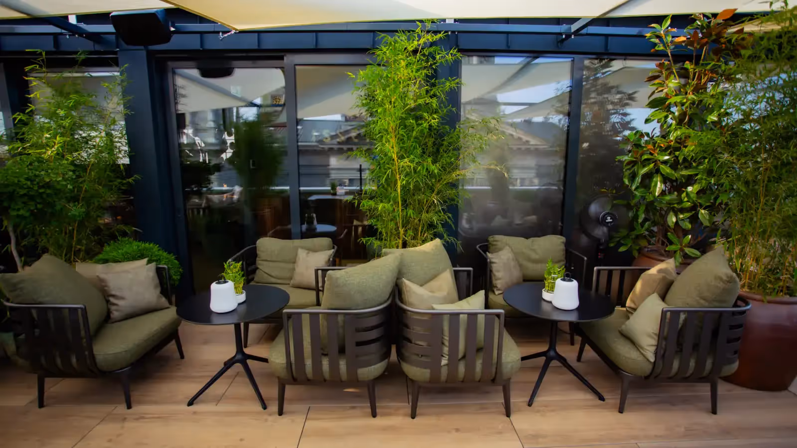 Rooftop ISSEI Skybar in Budapest - 2