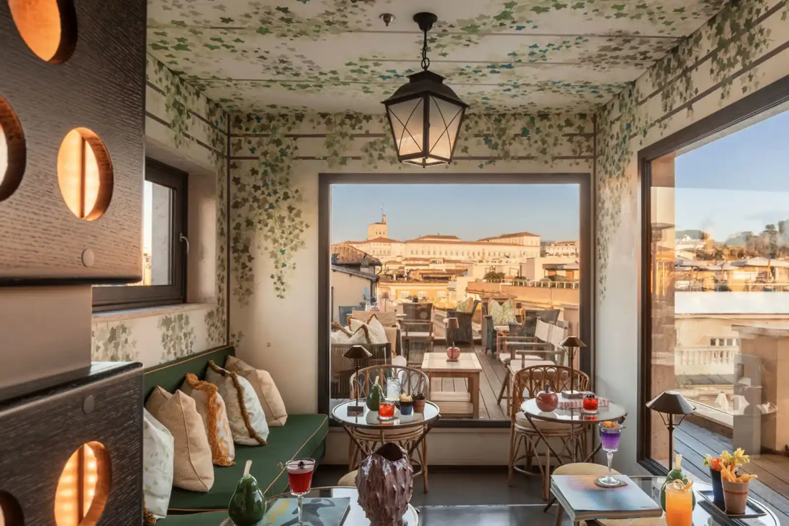 Jim's Rooftop Bar in Rome - 3