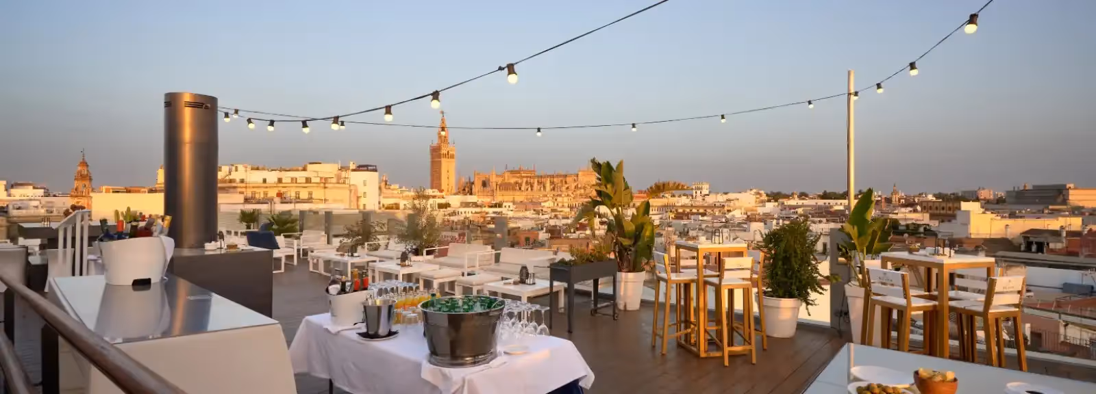 Rooftop La Terraza del Hotel Inglaterra in Seville - 4