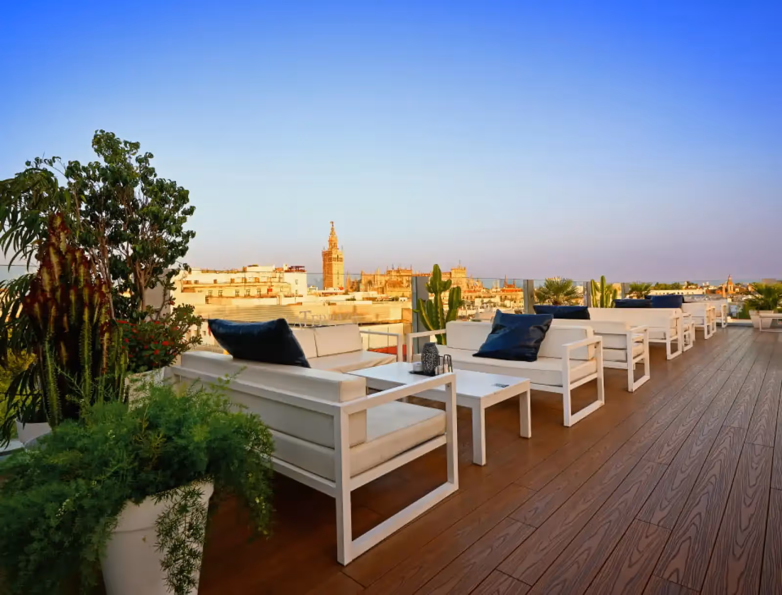 Rooftop La Terraza del Hotel Inglaterra in Seville - 3