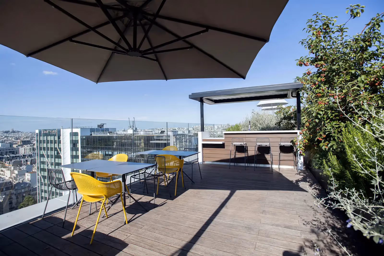 Laho Rooftop in Paris - 3