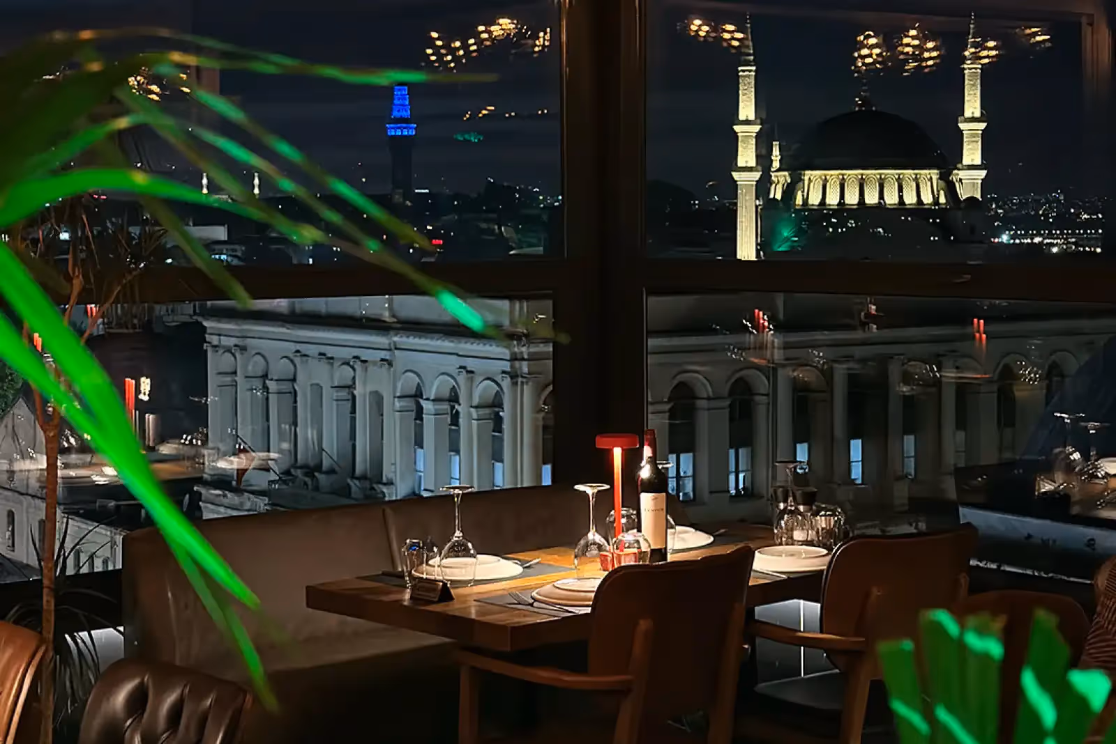 Rooftop Loti Roof Lounge in Istanbul - 2