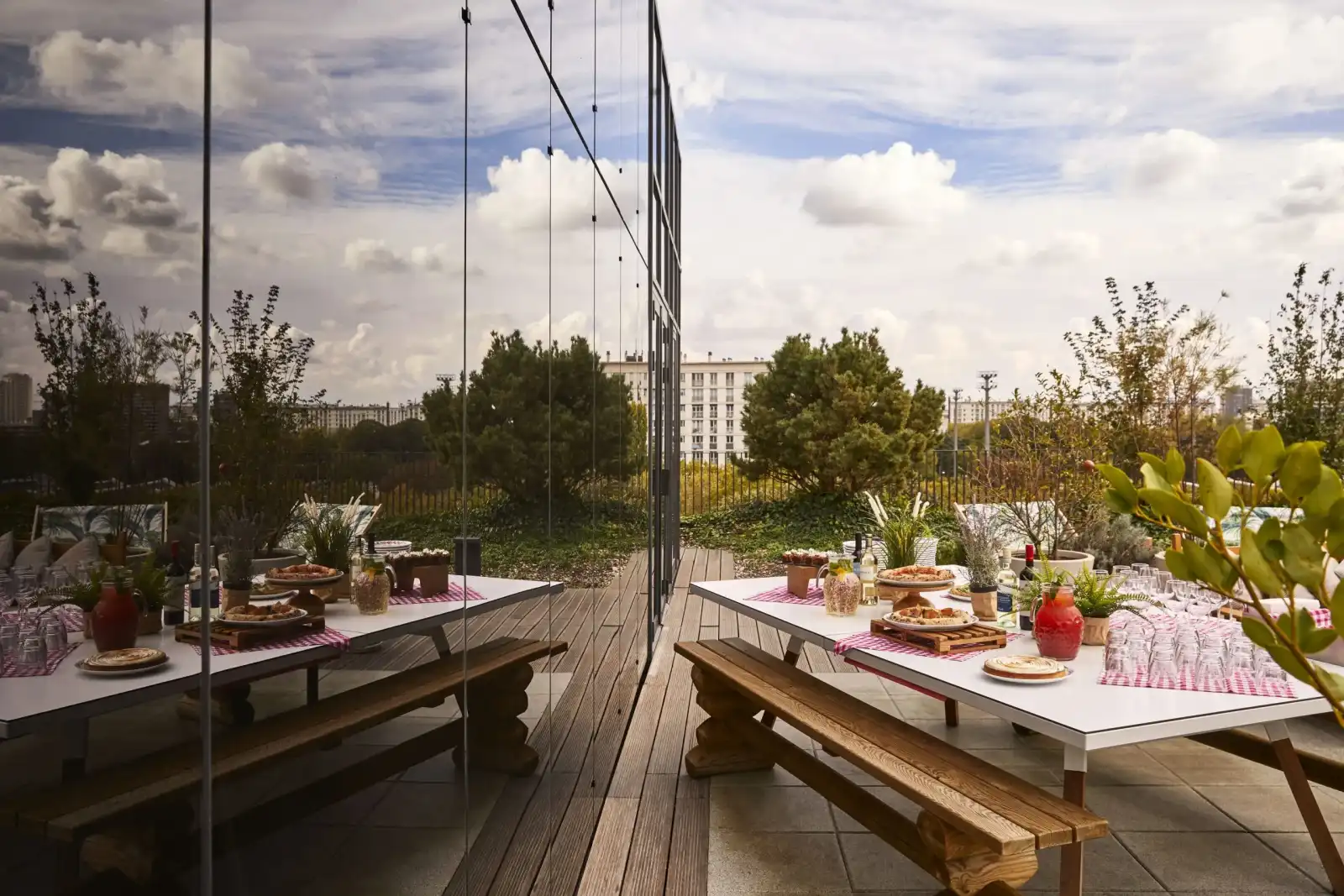 Rooftop Mama Shelter Paris West in Paris - 1