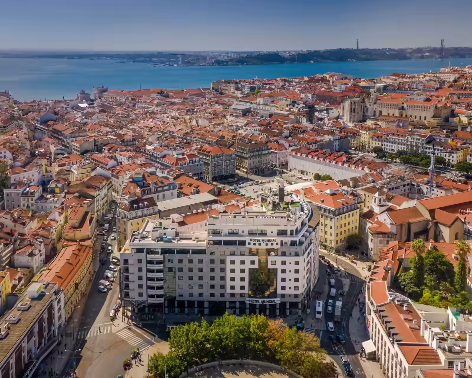 Rooftop ROOFTOP Bar - Hotel Mundial in Lisbon - 4