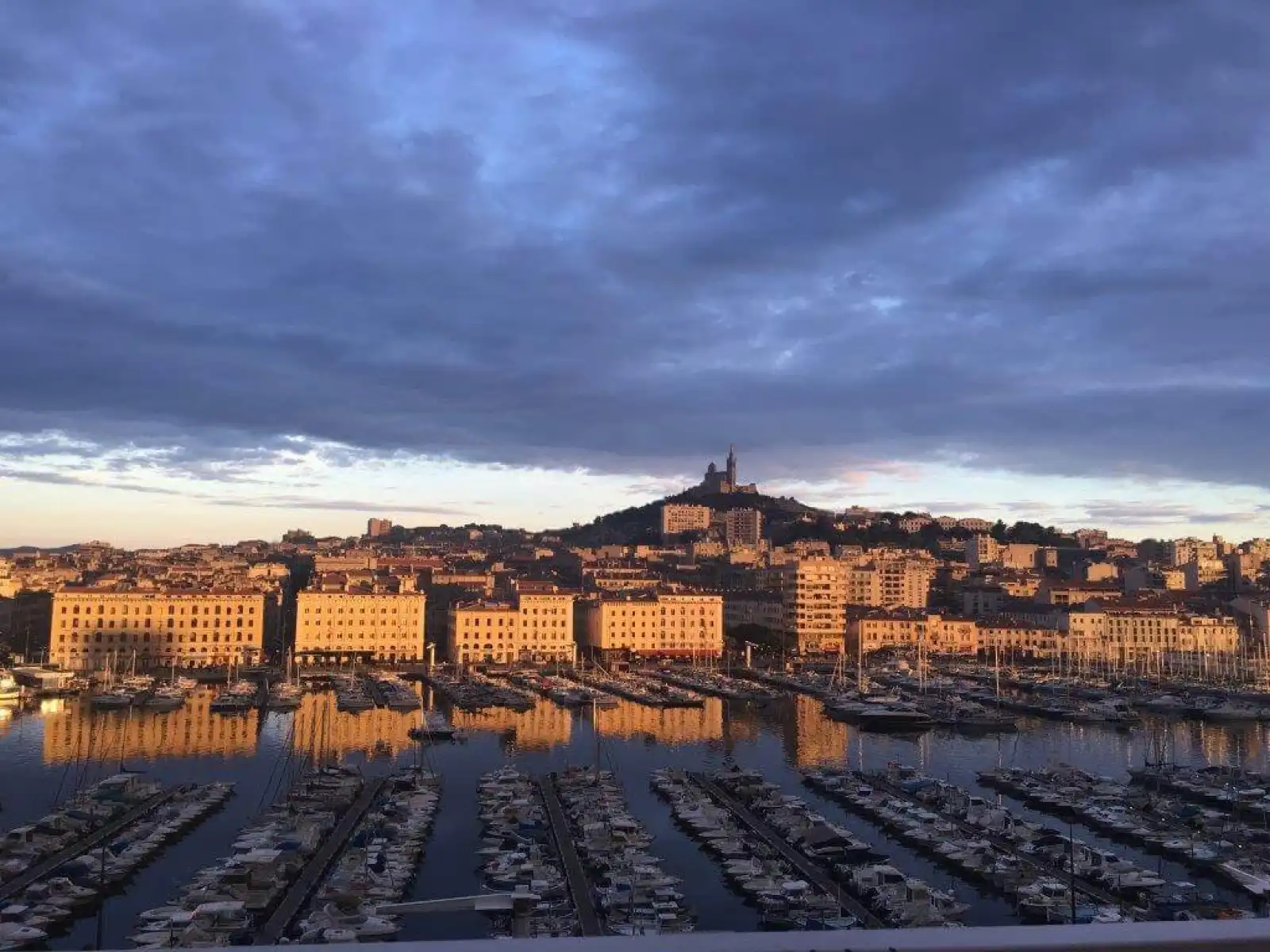 Rooftop Hermès in Marseille - 1