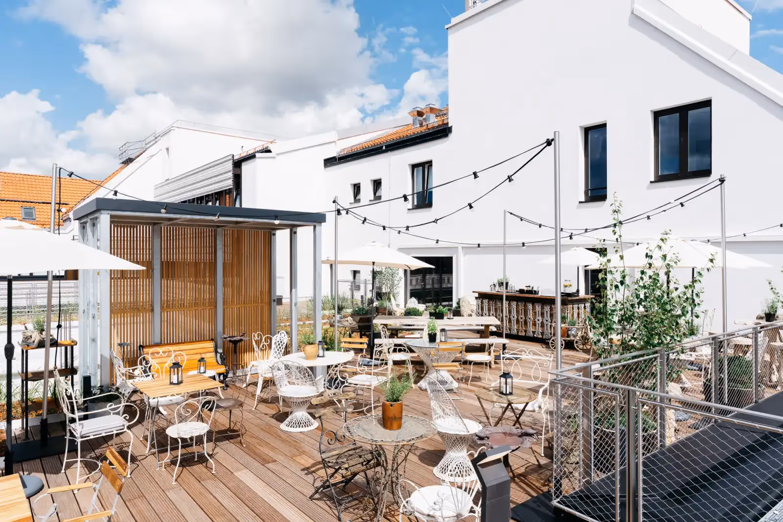 Ruby Rosi Rooftop Garden in Munich - 3