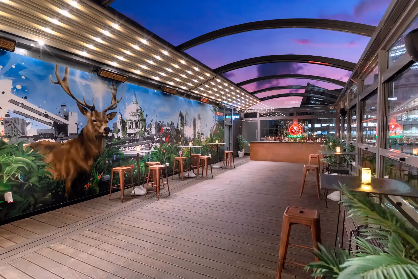 Rooftop Savage Garden in London - 4