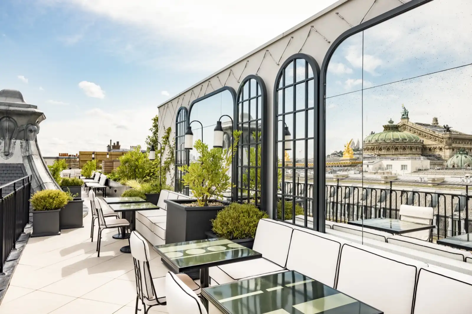 Sequoia Rooftop Bar in Paris
