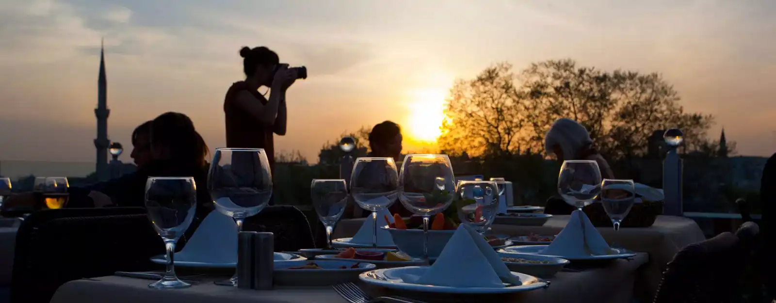 Rooftop Seven Hills Restaurant in Istanbul - 1