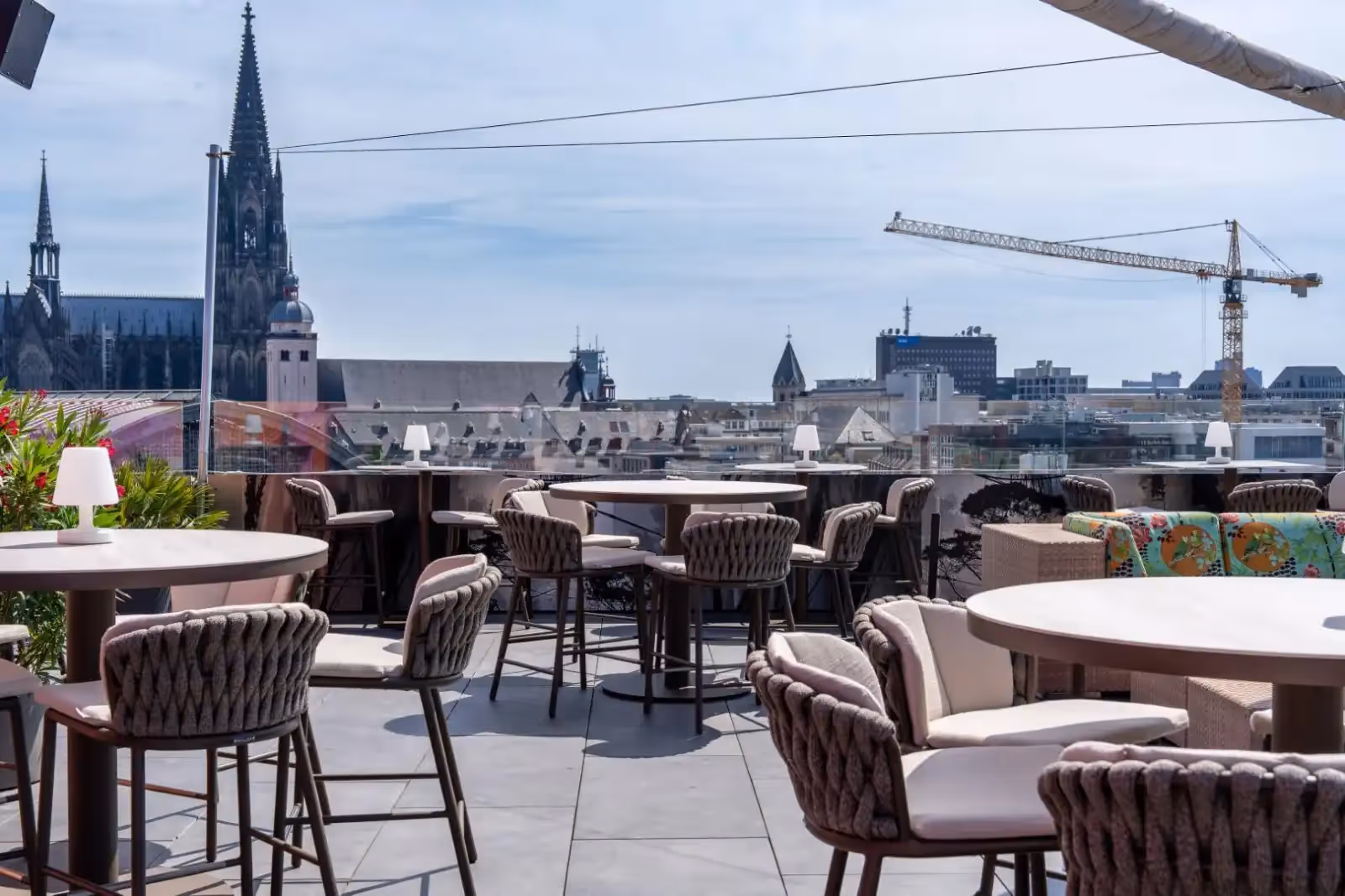 Rooftop Sky Lounge in Cologne - 1