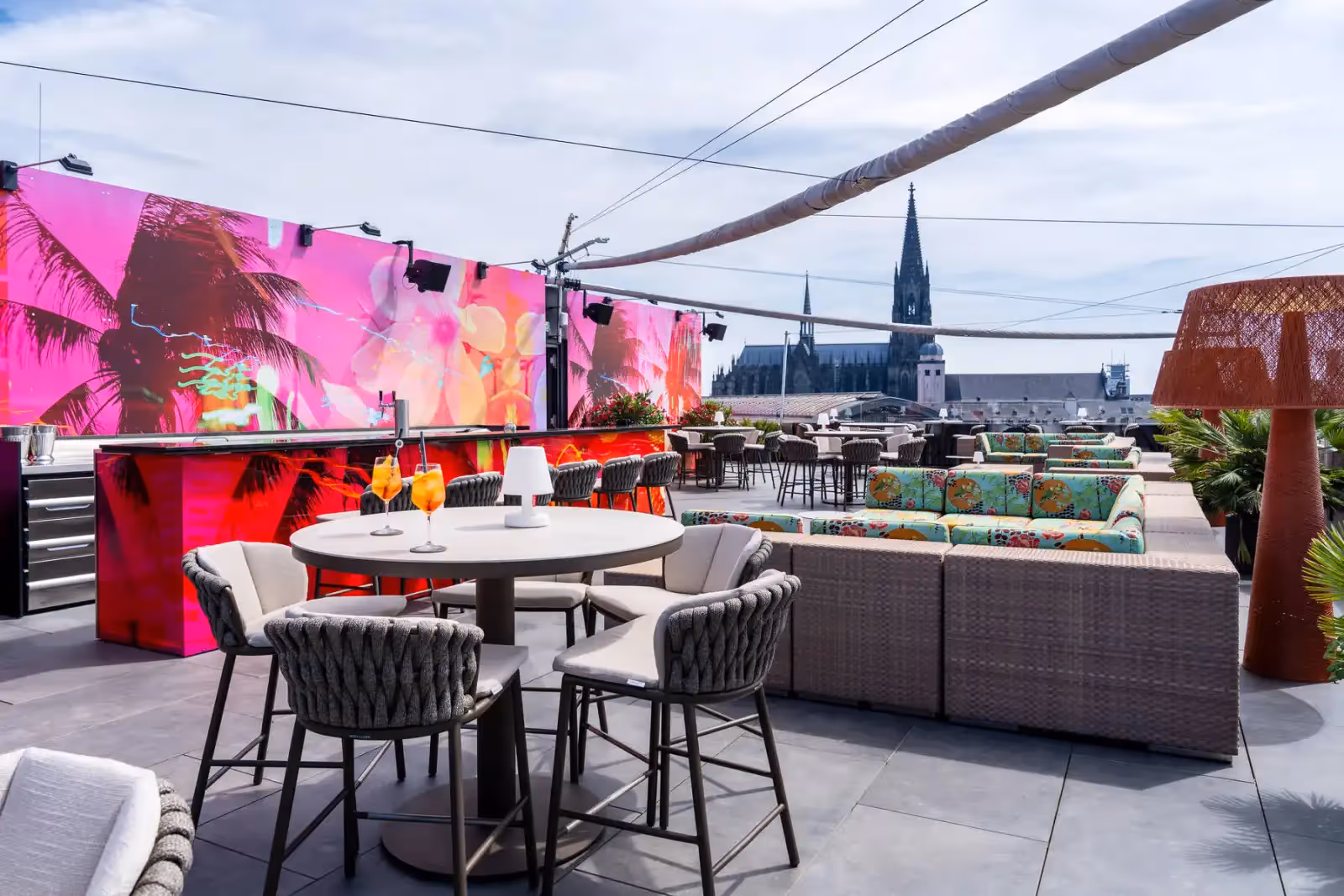 Rooftop Sky Lounge in Cologne - 2