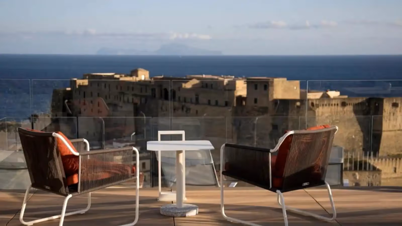 Rooftop Sky Lounge in Naples - 2