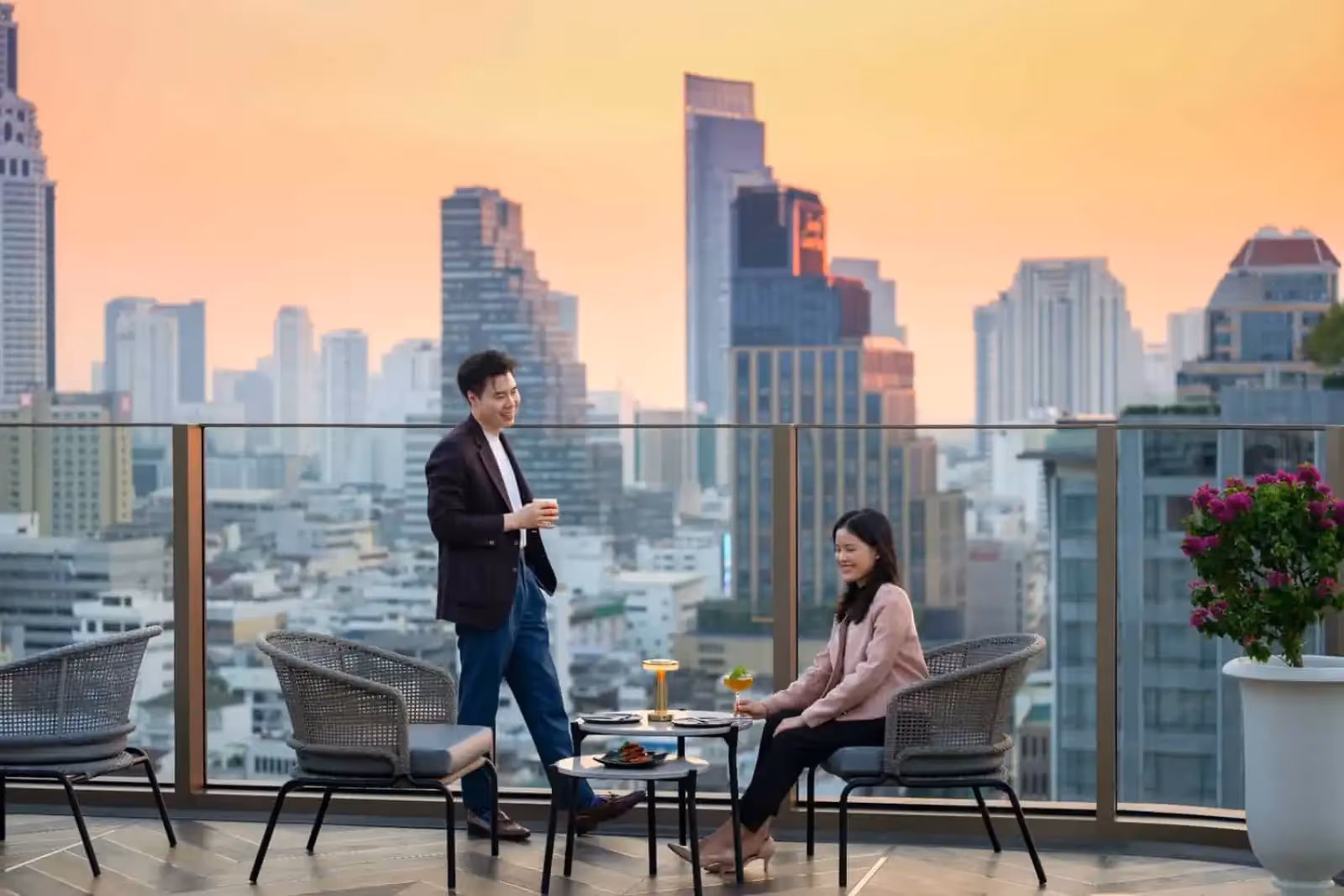 Starlight Rooftop Bar in Bangkok - 4