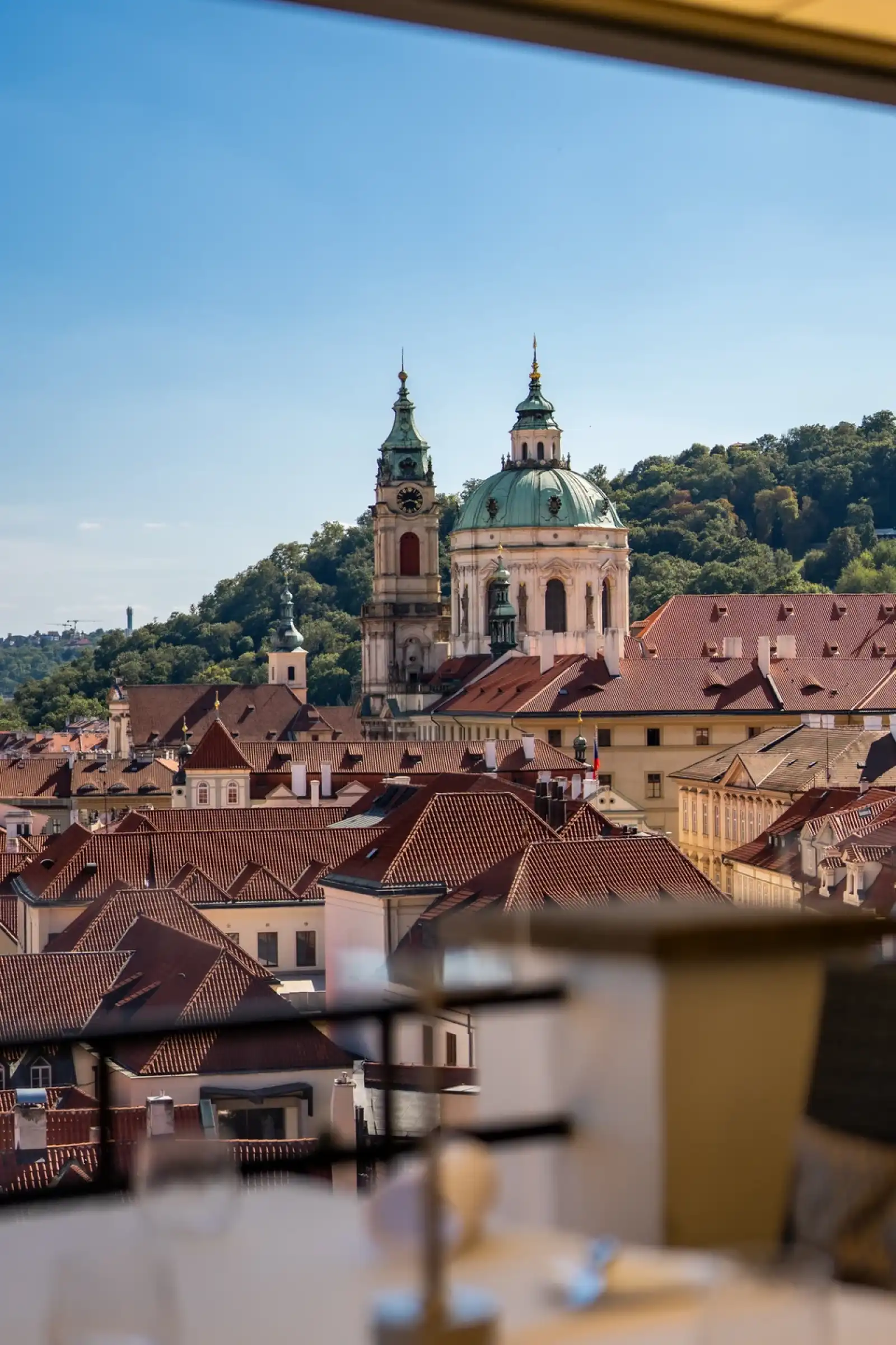 Rooftop Terasa U Zlaté studně in Prague - 4