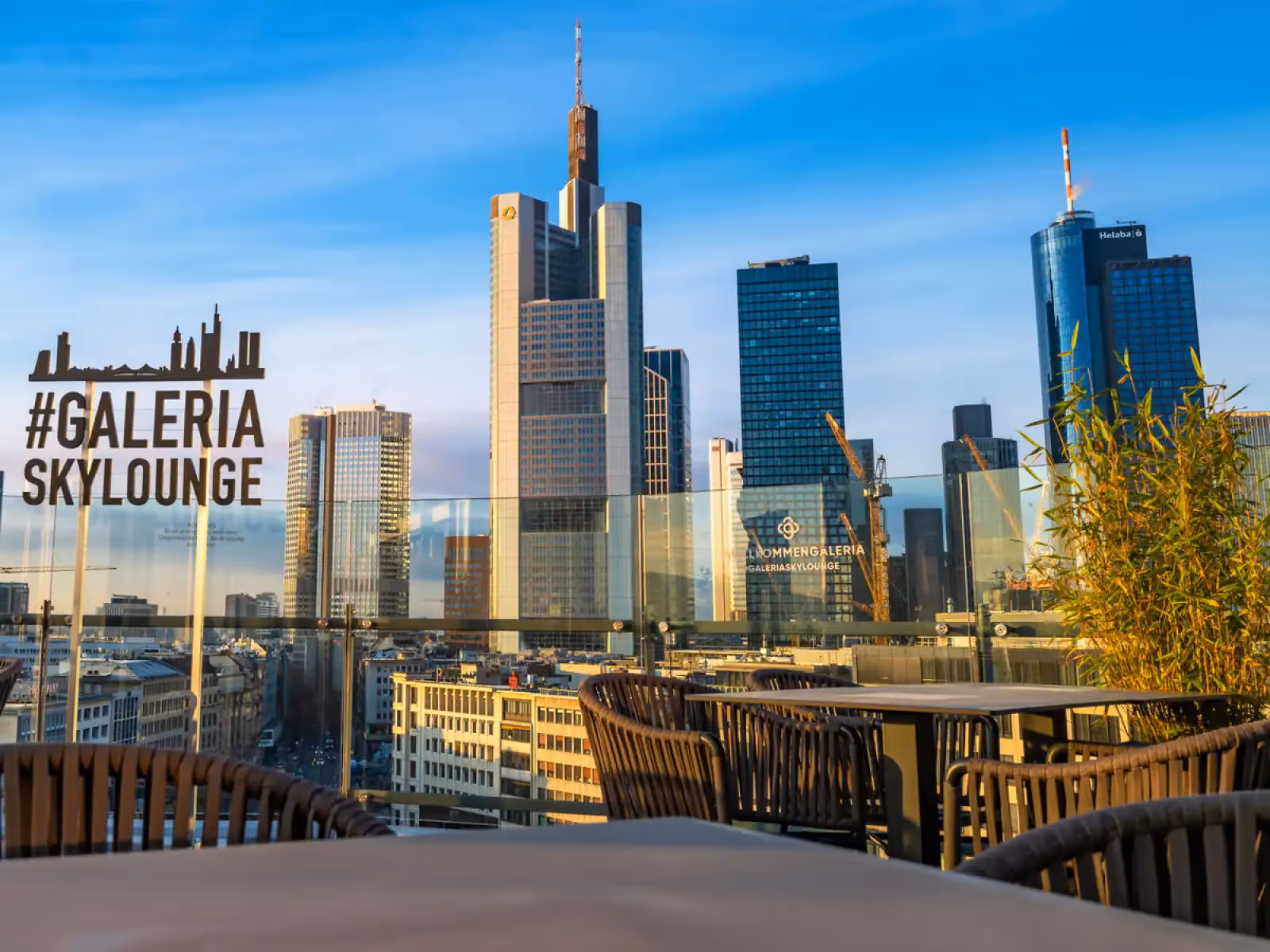 Rooftop THE VIEW in Frankfurt - 1