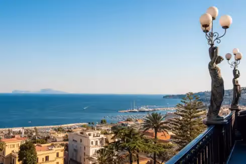 Rooftop Bidder Terrace Naples