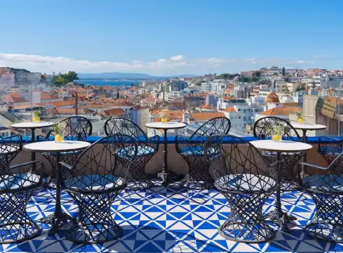 Limão Rooftop Bar Lisbon