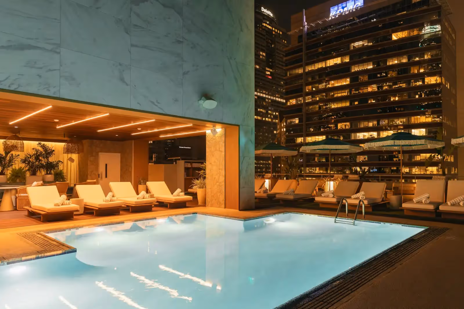 Rooftop Üca Terraza in Los Angeles - 2